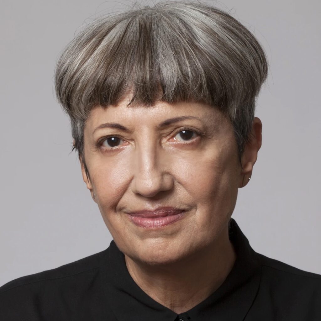 Lenora de Barros
